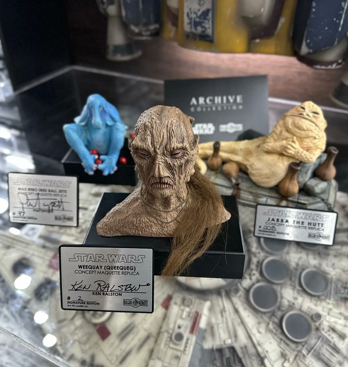RegalRobot's tweet photo. A fantastic photo some of the Archive Collection Maquette replicas sent in by customer Gabe E.
Learn More: https://t.co/AgN1o0y3YA
#starwars #returnofthejedi #jabbathehutt #maxrebo #weequay https://t.co/zOLPYywN7c