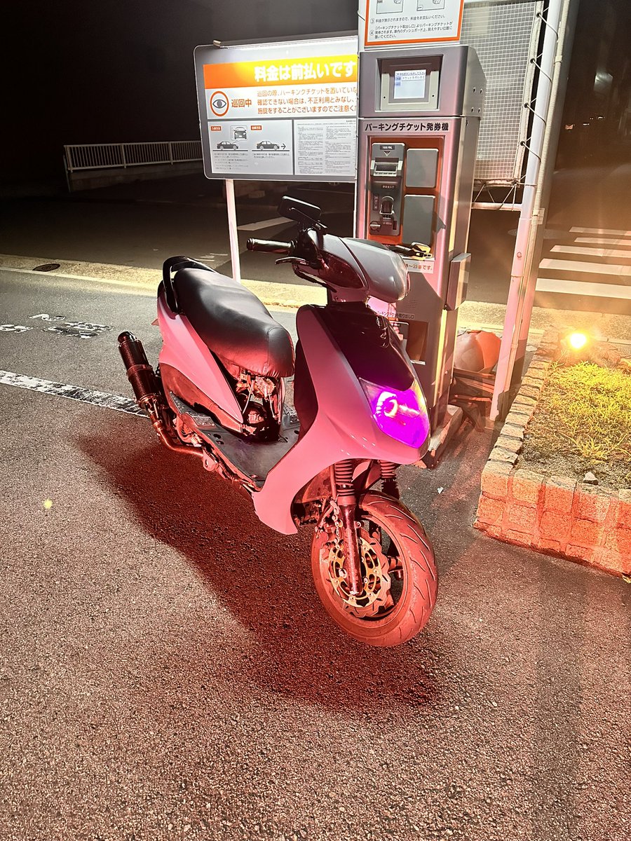 chamustyle's tweet photo. シグナス売ります

#シグナス売ります
#バイク売ります
#車売ります
#和歌山 https://t.co/J5GUdgDtDm