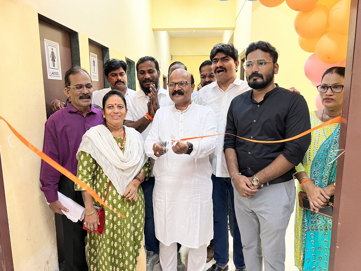 RushikeshBrid's tweet photo. Organised a Free Medical Camp in ward no.3 on the occasion of @BalkrishnaBrid  sir’s birthday!! 🚩🚩
@AUThackeray @SardesaiVarun https://t.co/uXFDxHfqzz