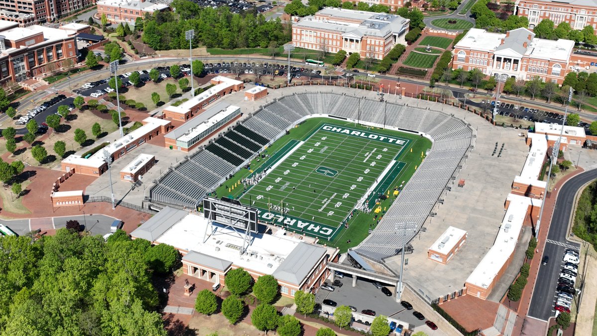 It's finally game day. Are you ready? 🤙 ⛏️ 🏈