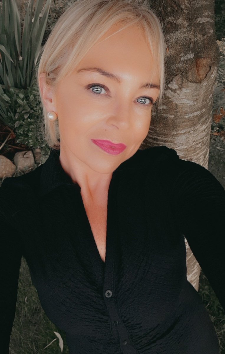 A chairde ,  bìgì liom amàrach le haghaidh eagràn eile don chlàr Togha agus Rogha ar <a href="/RTERnaG/">Raidió na Gaeltachta</a> 
Ceol, amhràin, iarratais agus duaiseanna 🎶 🎵 📻 🎙