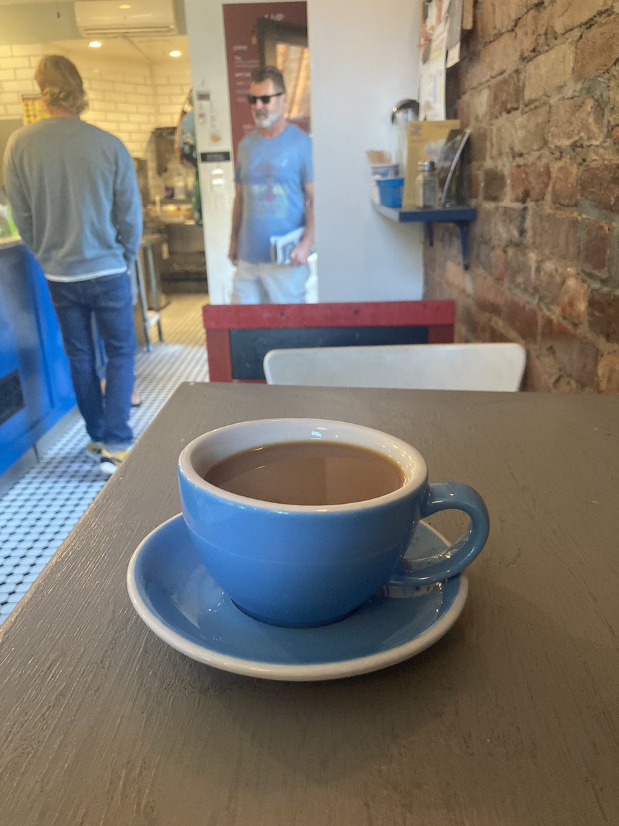 patirwinmusic's tweet photo. It’s a perfect day in LIC Corner Cafe. Leon Bridges is on the box. River. The biscuits are fresh out of the oven and the joint is jumping. #liccornercafe https://t.co/RSAsdGxLLO