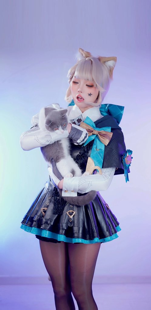 小猫不听话🧐

#琳妮特 https://t.co/b7cLirtkVr