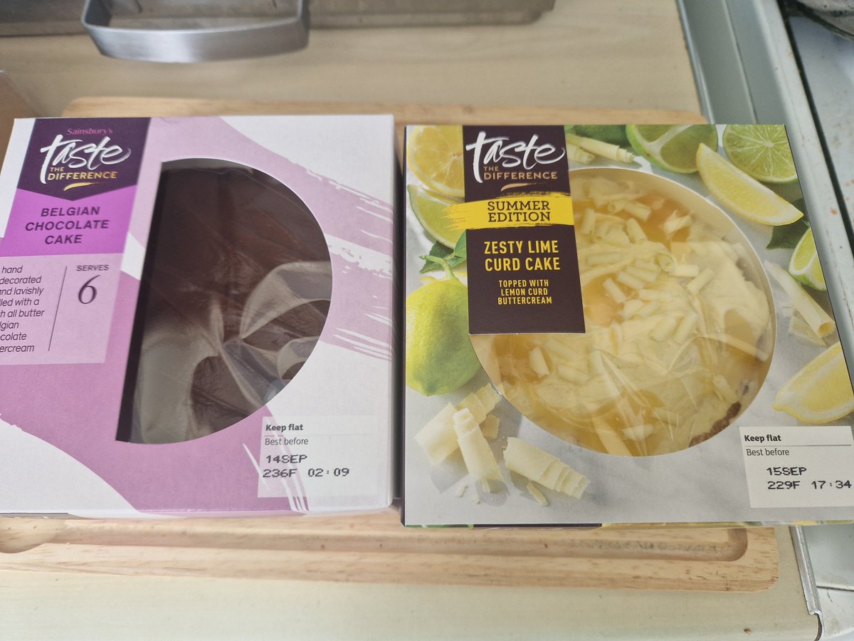 grumpy_sgt's tweet image. My eldest starts on his new team tomorrow so has been shopping for cakes. Taught him well 🤣