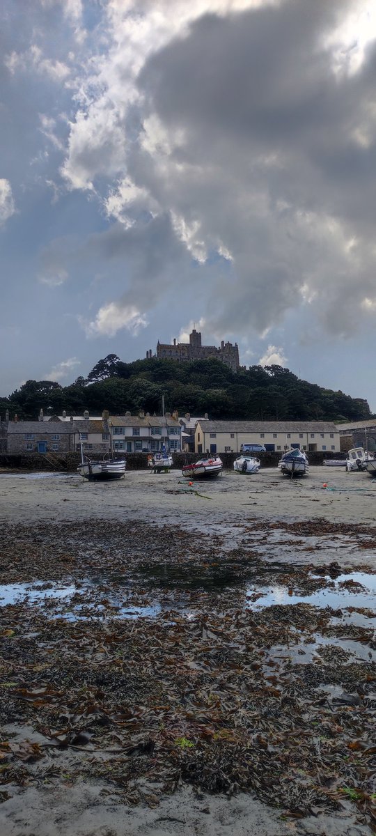 WebsterPhilip's tweet image. #StMichealsMount #Cornwall #beach @nationaltrust #marizion