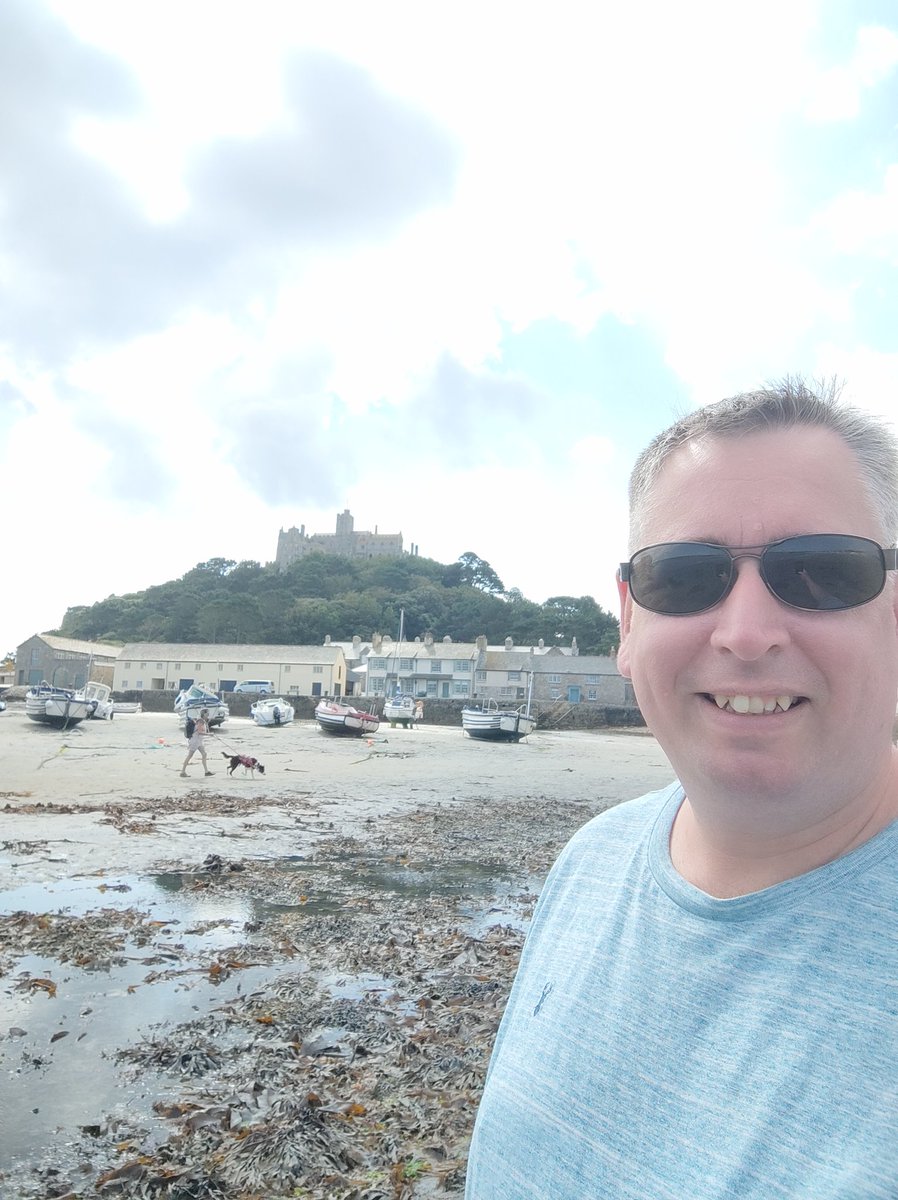 WebsterPhilip's tweet image. #StMichealsMount #Cornwall #beach @nationaltrust #marizion