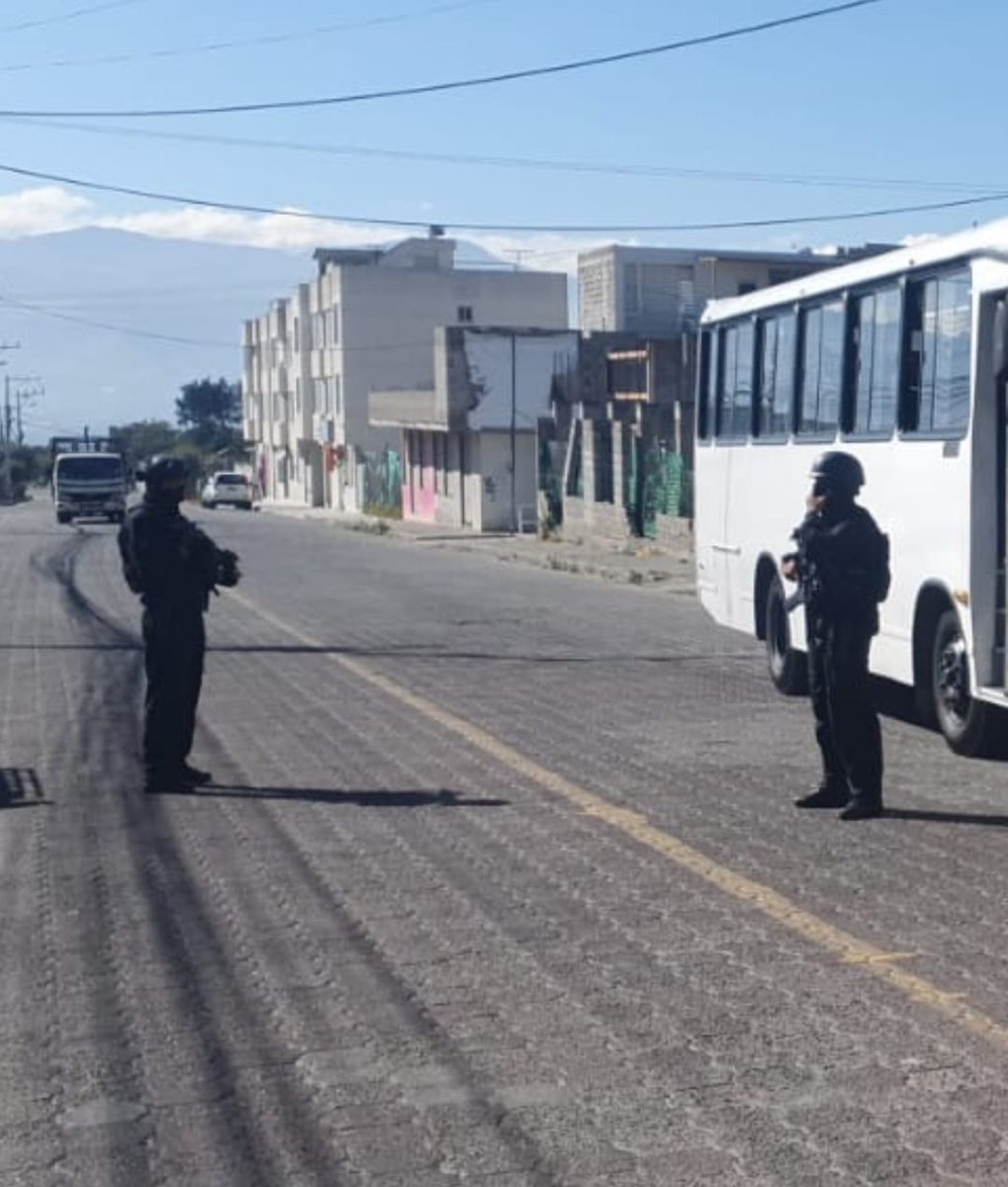 ATENCIÓN||

Al momento se desarrolla una importante operación antisecuestro, en la ciudad de #Quito con 12 aprehendidos y un menor en aislamiento.

Noticia en desarrollo...

#TrabajamosPorTuSeguridad