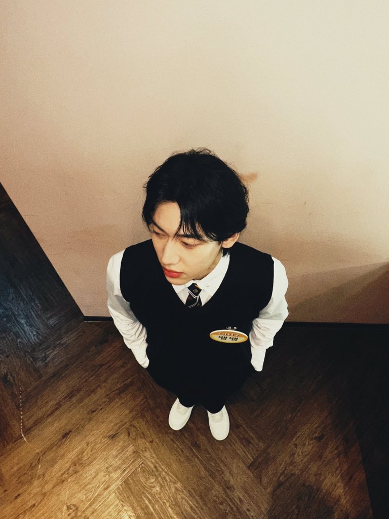 뱀뱀 BamBam tweet media
