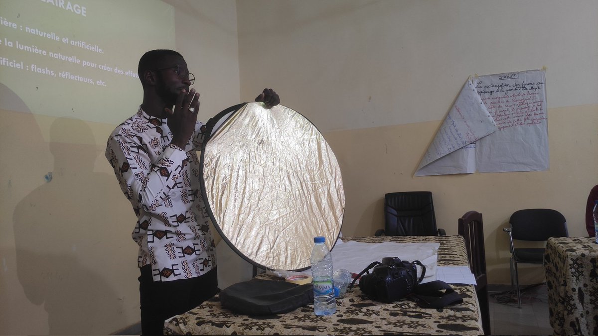 dramevision's tweet image. La deuxième session avec @MerlinMoptika sur les notions de bases de la photographie. 
#BlogDay2023 
#Doniblog