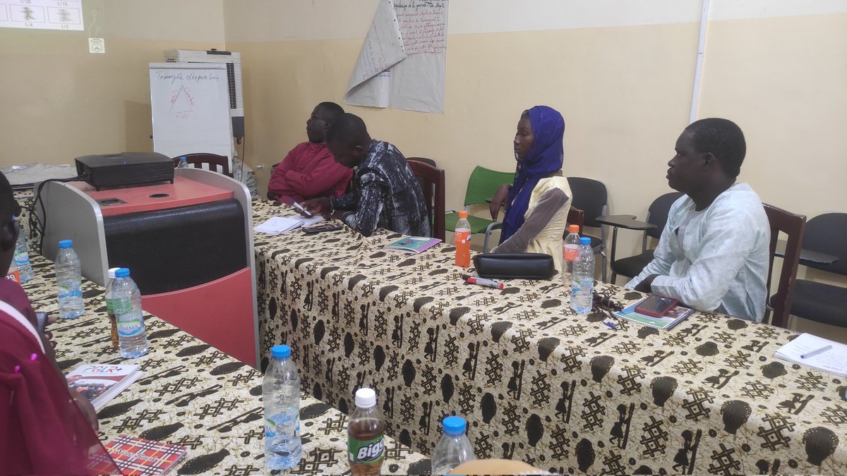 dramevision's tweet image. La deuxième session avec @MerlinMoptika sur les notions de bases de la photographie. 
#BlogDay2023 
#Doniblog