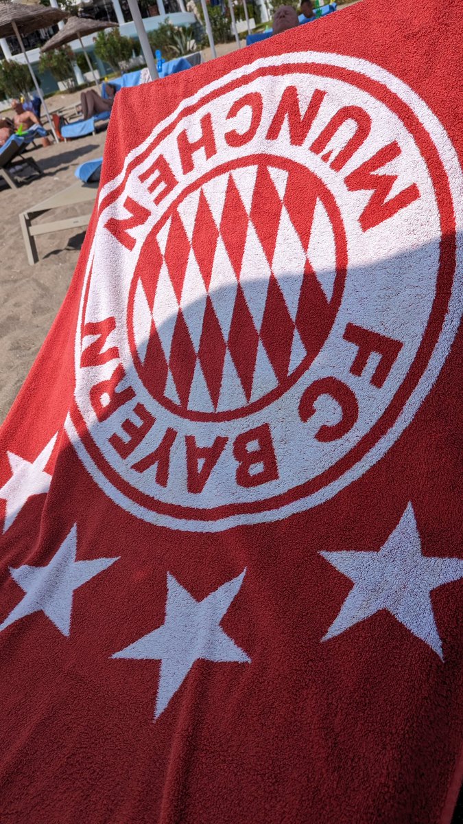 MiaSanMia2013's tweet photo. #Spuidog #BMGFCB #packmas 💪🏼
Grüße aus #Rhodos 💙🤍🇬🇷🐬🏺⛱️🧿 https://t.co/5PBwZN135u