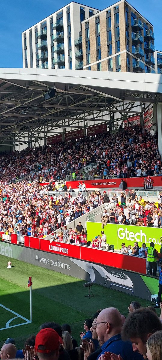 Hi Penguins 👋 @BrentfordPFC