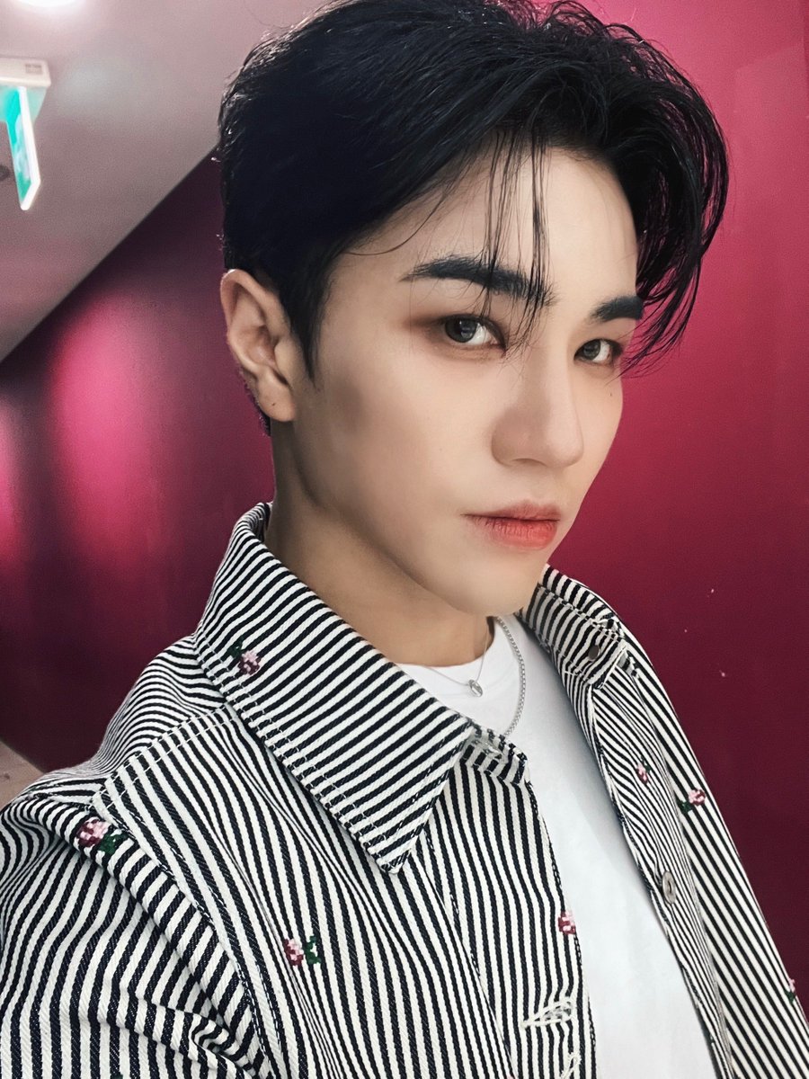 VannerOfficial's tweet photo. [#태환]

Good night ✨
(っ・ω・）っ≡≡≡≡≡≡☆

#VANNER #배너 #TAEHWAN
#VENI_VIDI_VICI #PERFORMER https://t.co/LOawaxdGlU