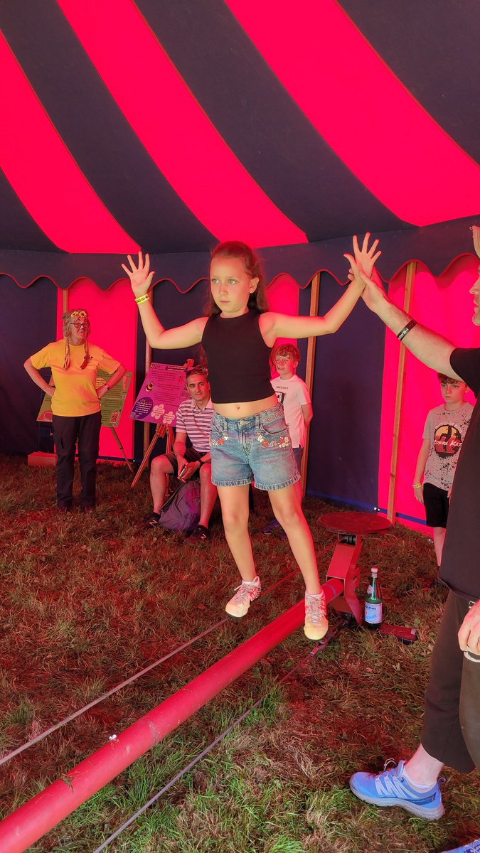 Why not test your circus skills in the workshop tent? Fun for all the family!
