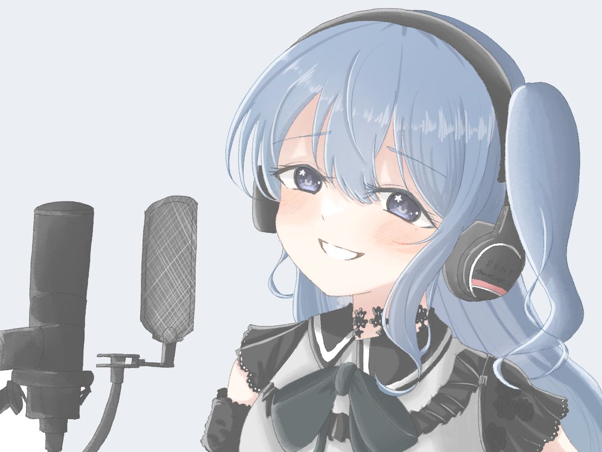hoshimachi suisei 1girl blue hair solo microphone blue eyes smile headphones  illustration images