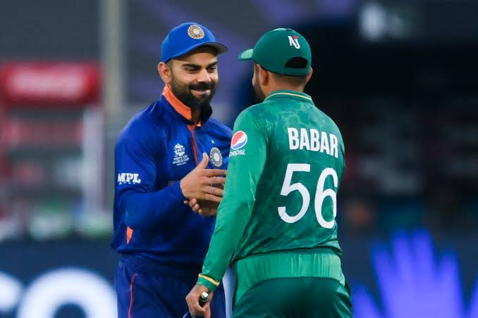 Guys Guys, Please refrain from using abusive language towards any player. Games & art have the power to bring people together. When we see @Neeraj_chopra1 respecting #ArshadNadeem & @imVkohli respecting @babarazam258, it's a reminder for us to show our respect towards all players