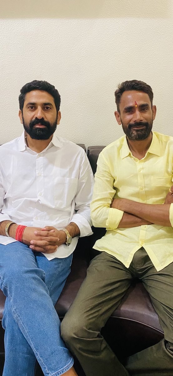 MukeshY79215046's tweet photo. दैनिक भास्कर ऐप के सर्वे में शाहपूरा के लोगों ने विधान सभा क्षेत्र में @ManishYadavIn बतौर उम्मीदवार पसंद किया है |
उम्मीद है “विधानसभा चुनाव 2023” में शाहपूरा के लोगो का स्नेह एवं प्यार ऐसे ही बना रहेगा।
#Next_MLA #shapura
@INCRajasthan https://t.co/DekOWHansH