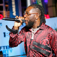 makesensepromot's tweet photo. Grammy-winning Nigerian singer Damini Ebunoluwa Ogulu, popularly known as Burna Boy, has made history as the first-ever African artiste to secure a UK Number 1 album with “I Told Them.”
Official ... #makesensepromotions #makesensepm ...
https://t.co/HY4vvmyWoN https://t.co/GQiyfVNH1l