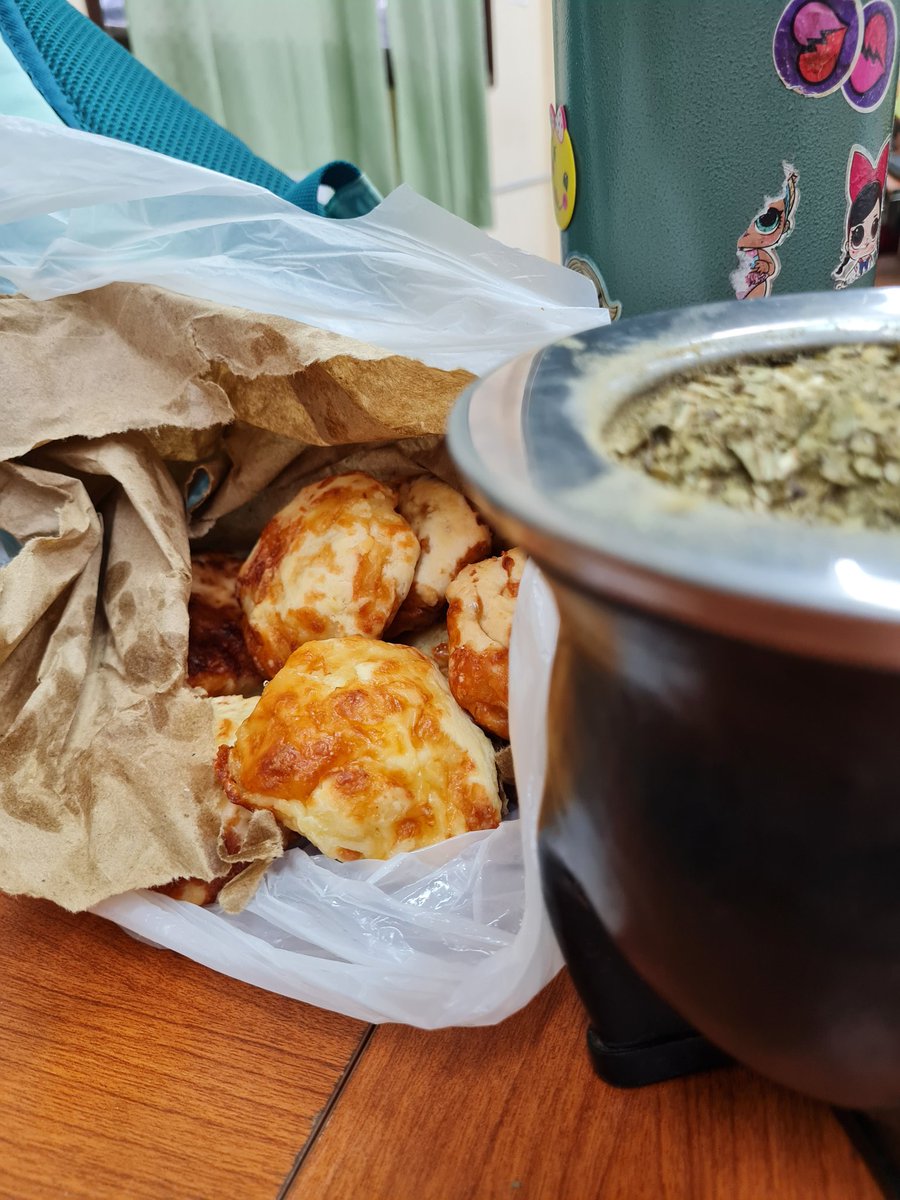 fabriglibo's tweet photo. Tuit de apreciación de una sociedad exitosa
#mate 🧉
#chipam (si, estoy se llaman Chipam, no chipa) https://t.co/W6XZXCxSV5