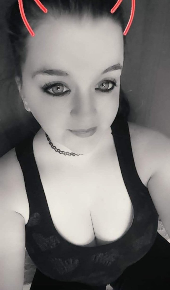 Goddess_katie69's tweet photo. Still haven't found a lil piggie to spoil me. What Goddess wants Goddess gets. I may be new here but I'm far from new with lil piggies spoiling me
#goddess #goddessfindom #findom #brat #spoil #cashpig #moneycow #feetcontent #feetseller #humiliator #sugarbaby #SugarBabyTwitter https://t.co/k4wAn20KTb