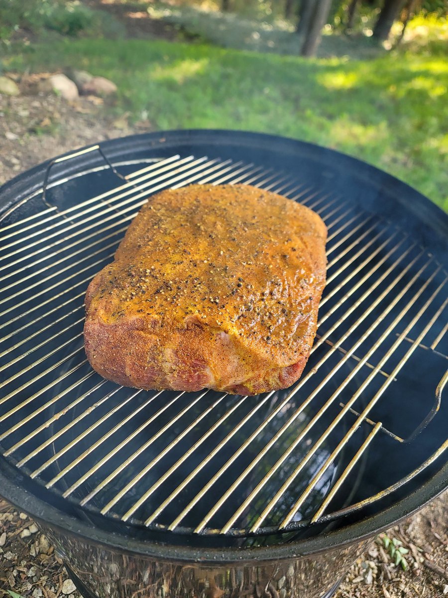 BarsantiSal's tweet photo. Smoked pork butt for the holiday weekend. How about it? Who's in?
#LongCook
#SmokedMeat https://t.co/0lLkrw1ayD