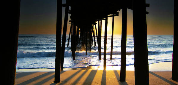nbrandsberg's tweet photo. Nags Head Pier at sunrise, heavy shadows and light blue waves, from under the pier:
https://t.co/RIEH1ociZL
More art: https://t.co/gatFnnyf4h
#nagshead #northcarolina #OBX #obxpier #nagsheadsunrise #outerislands #underpier #landscapephotography #AYearForArt #travelphotography https://t.co/yp9avY4odP