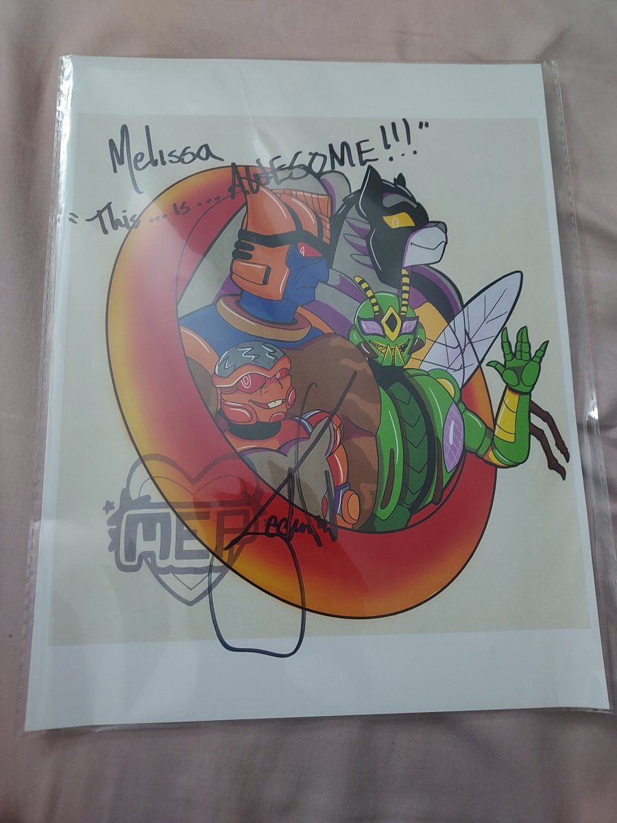 MePzilla's tweet photo. AAAAAAAAAAA!!!!
Im so happy i have my art sighed by one of my favorite voice actors, Scott Mcneil! Unfortunately i couldn't go to botcon 23 but i found some who was going and asked them to give him an art and letter and sign one for me
#botcon23 #Botcon #ScottMcneil https://t.co/CCFUyg7xwS