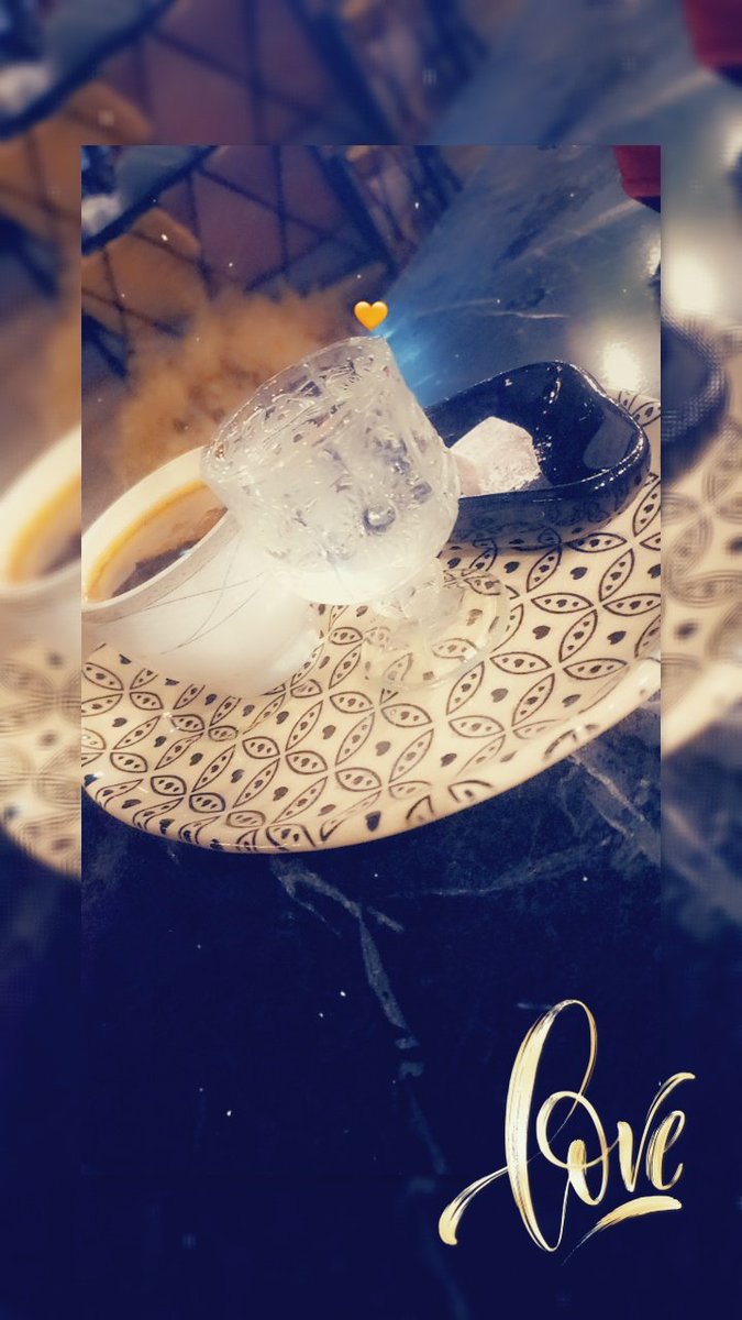 Umut kahve gibidir, insanı doyurmaz ama yaşama tat verir ☕️