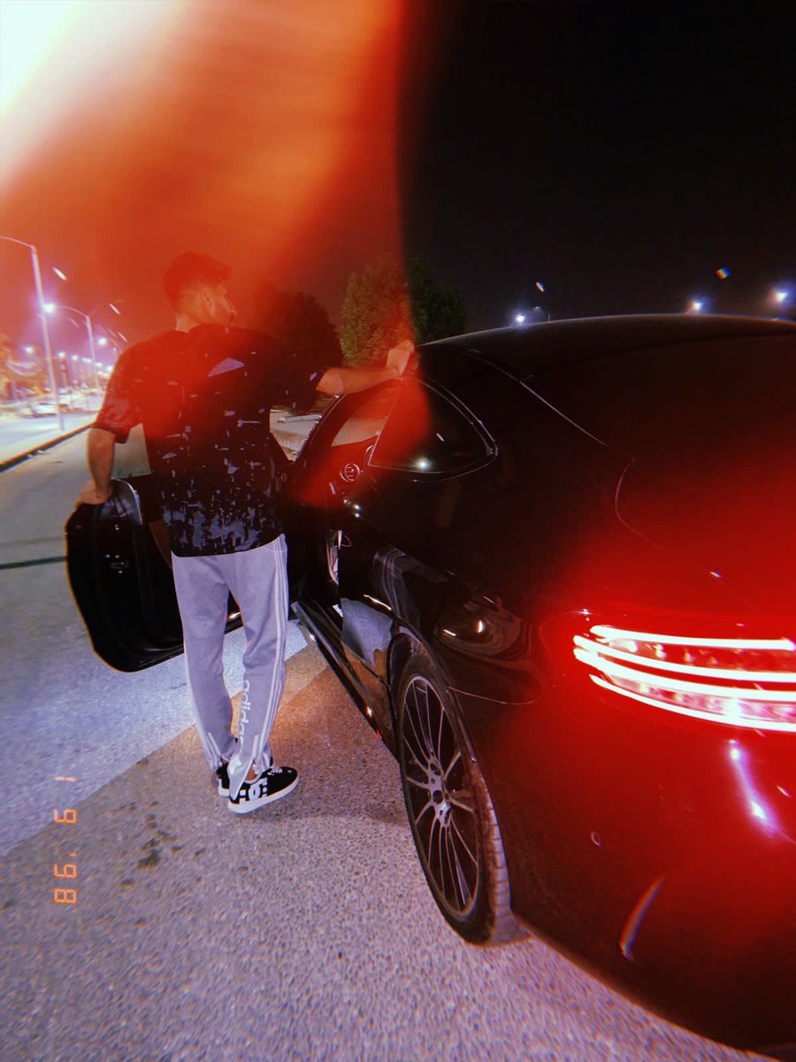 AmoryMekkawy's tweet photo. 🖤🪐 https://t.co/dhFNucgx80