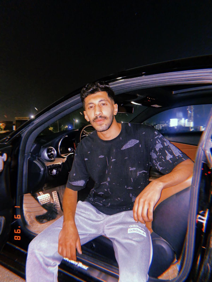 AmoryMekkawy's tweet photo. 🖤🪐 https://t.co/dhFNucgx80