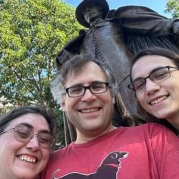 HuntTownApp1's tweet photo. Which day trip hunt will your family or friends choose this beautiful Labor Day weekend? Nashua, Littleton, Eastham, Westford, Springfield or Ayer? #AffordableFun #daytripadventure https://t.co/ygatLk9TaZ https://t.co/H6o792mrTH