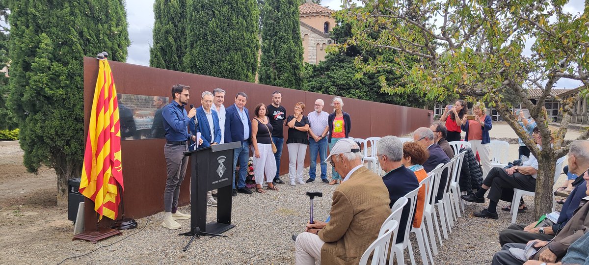 paeriacervera's tweet image. 📍 Avui ha tingut lloc la trobada anual de familiars de víctimes de la Guerra Civil enterrades a la fossa comuna del cementiri de #Cervera, 
que enguany commemora el 15è aniversari de la seva dignificació.