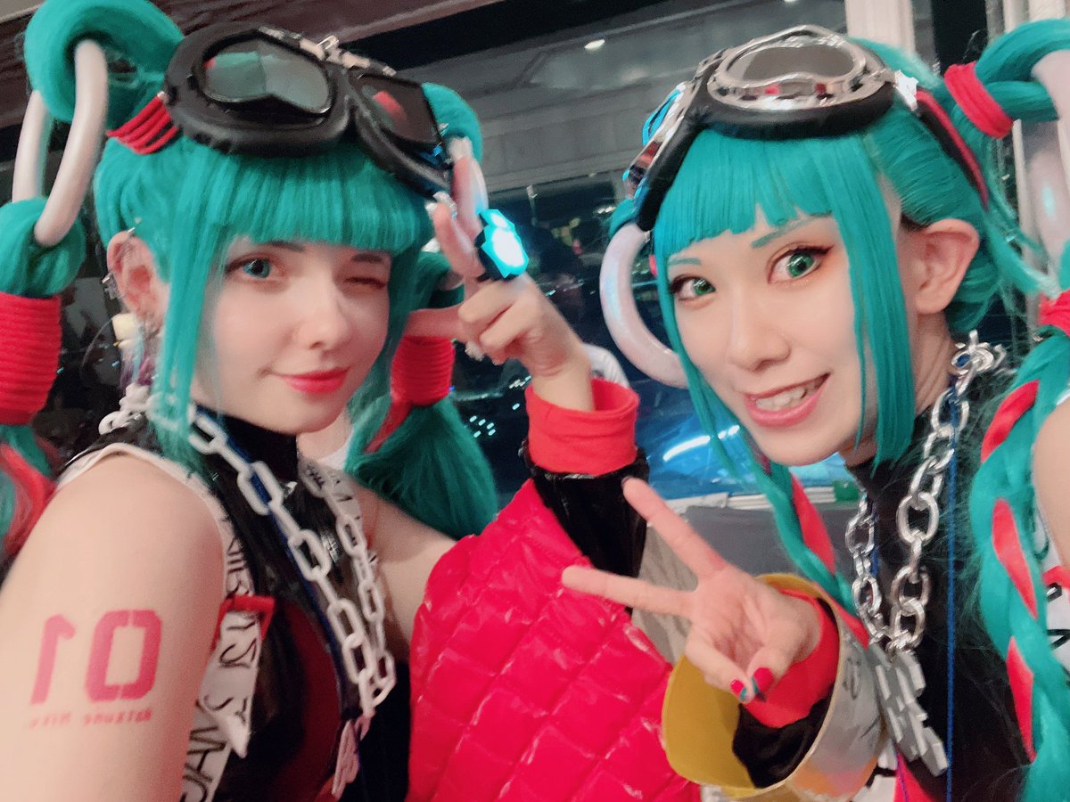 Saya ( @SayaScarlet01 )と話せた！！🥰
日本語上手だし本当に可愛かった✨✨✨
(喜びすぎてブレてるけど許して🙏🏻)

いつも投稿見てるって言ってくれて嬉しかったです！私もSayaを応援しています！ありがとう😂💓
#ツナガルミライ https://t.co/JsG1Cn2ww5