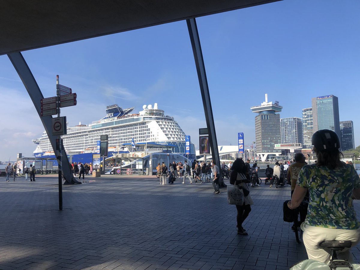 Sinds wanneer gaat deze ellende weer door het IJ dan?