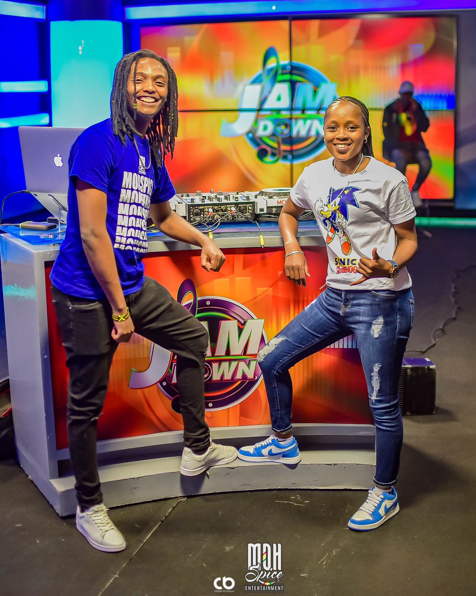 🔥🔥🔥 Tuko set wadau, LIVE on <a href="/NTVJamdown/">NTV Jamdown</a> na <a href="/deejaykamuzeey/">DeejayKamuzeeyTheMuzikalChef</a> na <a href="/Mcjahwatchman/">Mc jahwatchman</a> …..tufanye ile kitu ya kujiachilia,😉 talk to us on our socials,tuchapie show inakubambia wapi na uko na nani. 💚💛❤️ #JamDownKe cc <a href="/ruffestdjmoh/">DeejayMohTheRuffest</a>