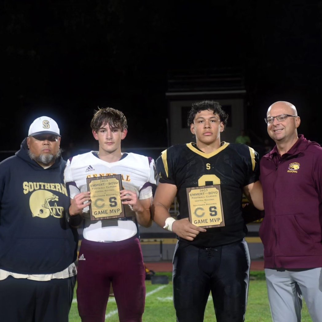 SMelega's tweet photo. @DonohueJr @SRHS_FB @_mondo56 @MIchaelZecena3  @Central_Reg_FB some photos from @SRHS_FB vs @Central_Reg_FB located on @Flickr at https://t.co/St8dYxo1ka https://t.co/UILbATHkFS