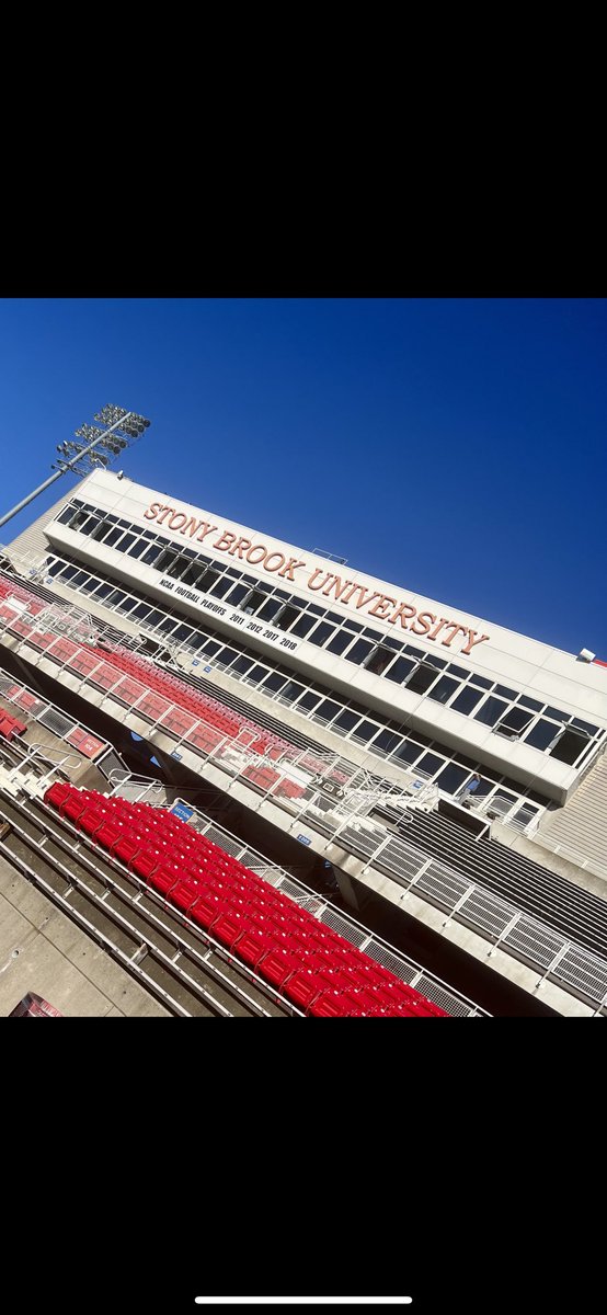 CormacRyan15's tweet photo. Had a great time visiting Stony Brook the 
other day. Great campus, great facilities and an amazing coaching staff! Thank you @Coach_Priore @Coach_Hatch @StonyBrookFB. 
@EastBullsFB https://t.co/SheVou8JYu