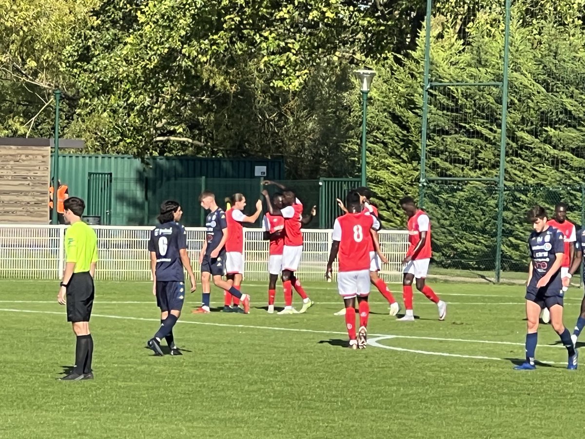 Adama Bojang scored a QUADRUPLE in Stade De Reims II 9-2 win over ASM Belfort in France 
#National3