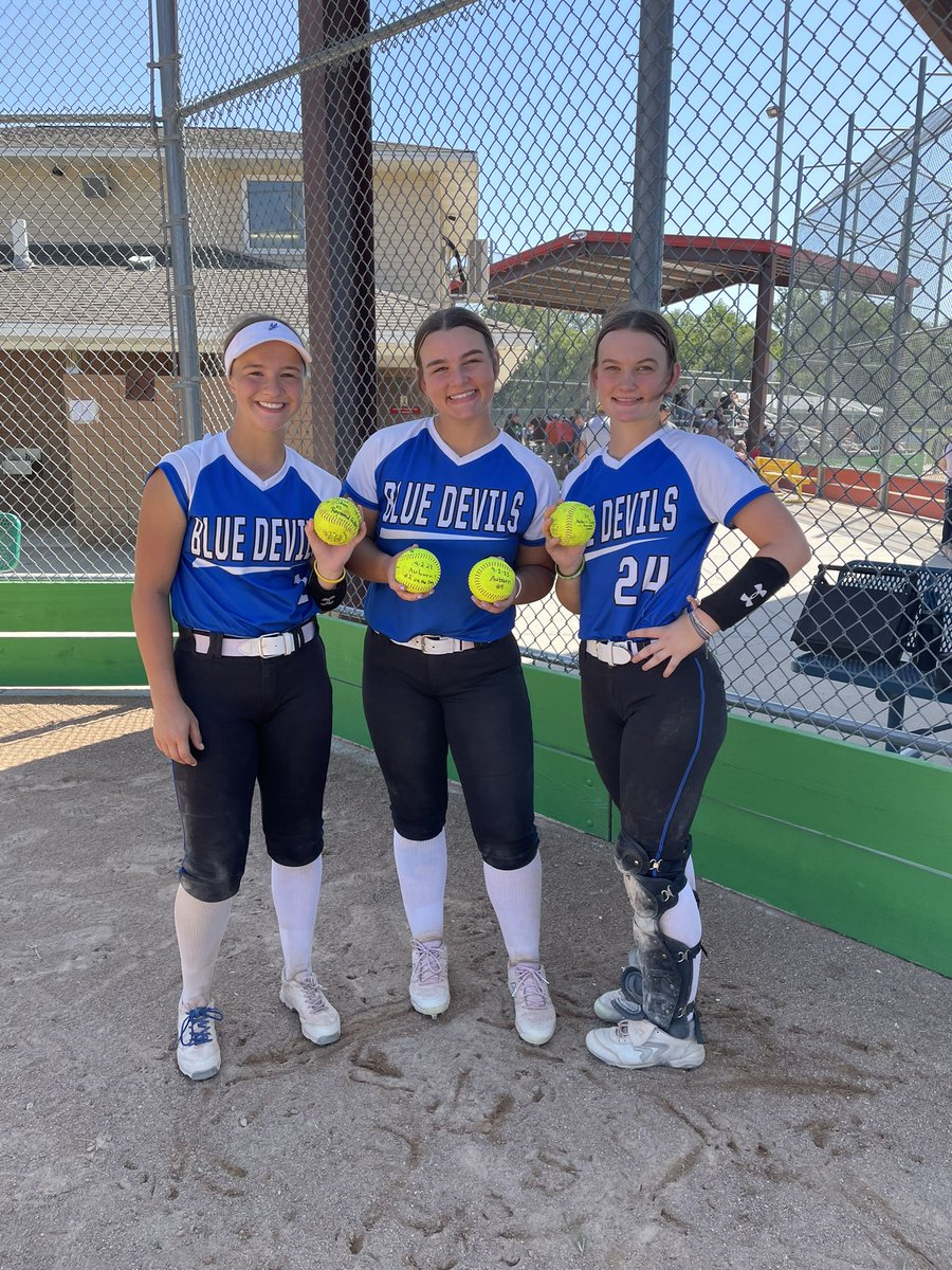 2 wins and 4 home runs on the day!