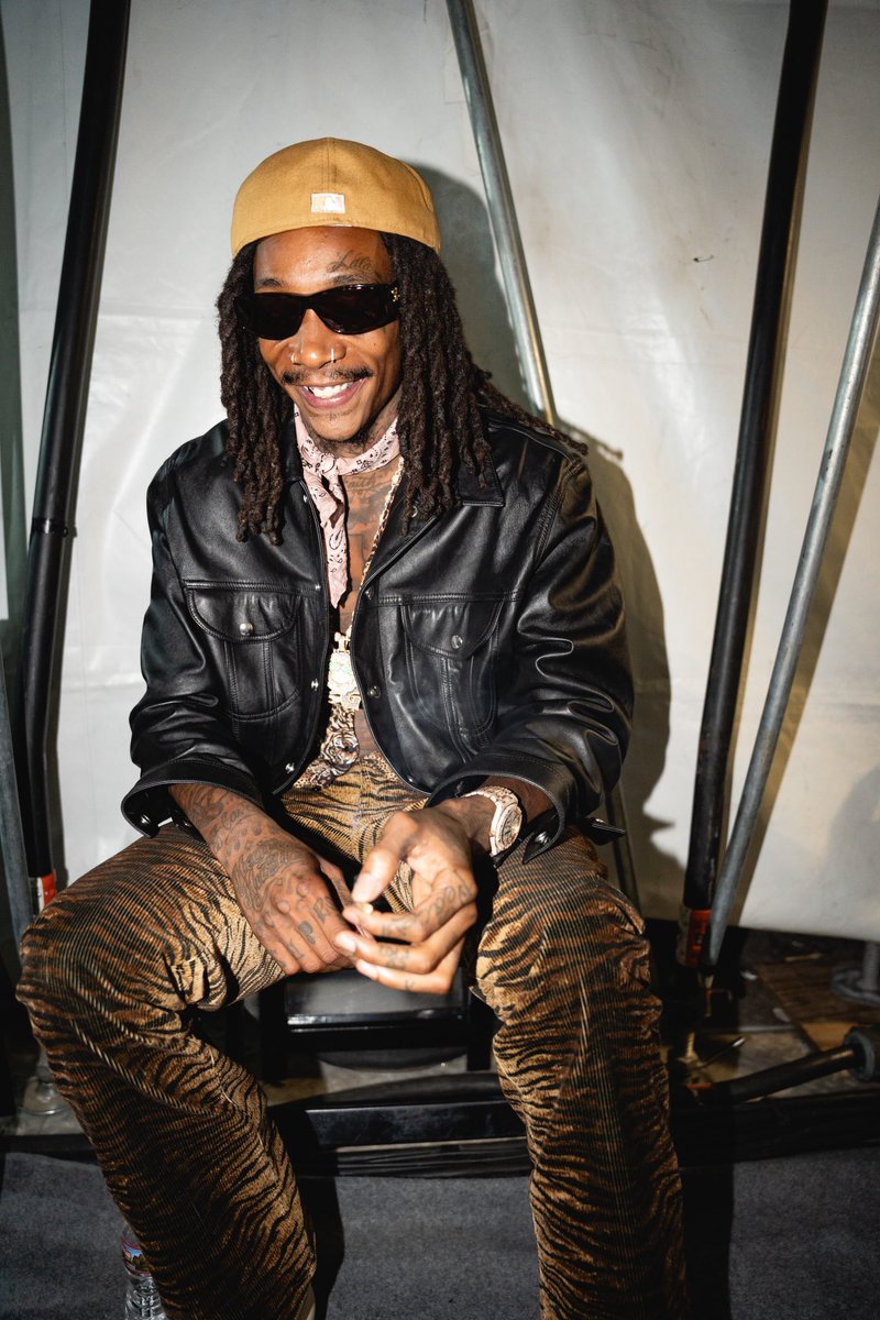 wizkhalifa's tweet photo. Went to outer space to party wit Beyoncé last night. https://t.co/dQCzWsmIc6