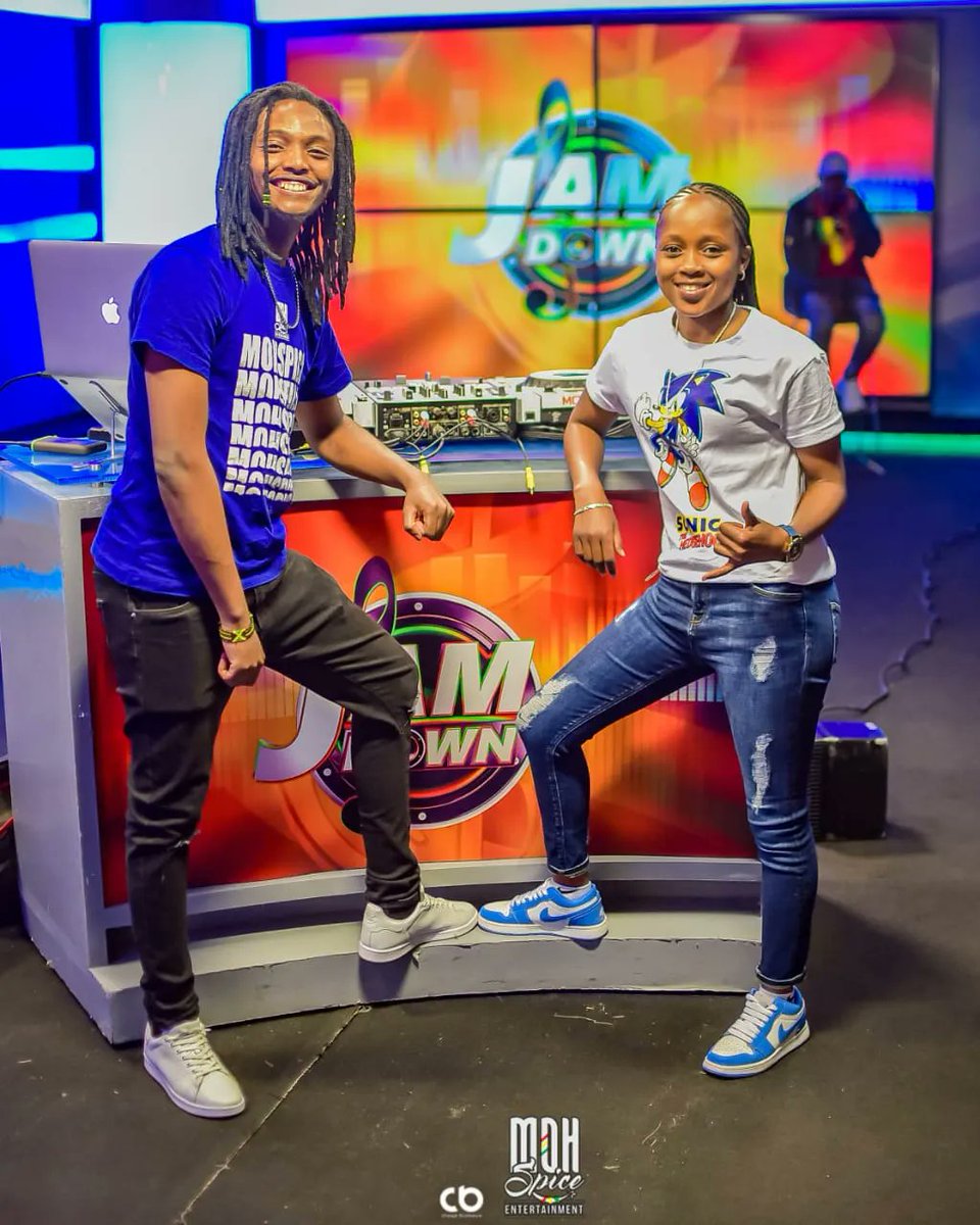 We LIVE Pon your screens <a href="/NTVJamdown/">NTV Jamdown</a> till late serving you vibes with <a href="/ruffestdjmoh/">DeejayMohTheRuffest</a> <a href="/shixkapienga/">SHIX KAPIENGA - WANJIKU KARANJA</a> Tune in,let's turn your house floor into a dancefloor Cc <a href="/mohspice/">Mohspice Entertainment</a>
#LessTalkMoreMuzik🔥🔥🔥