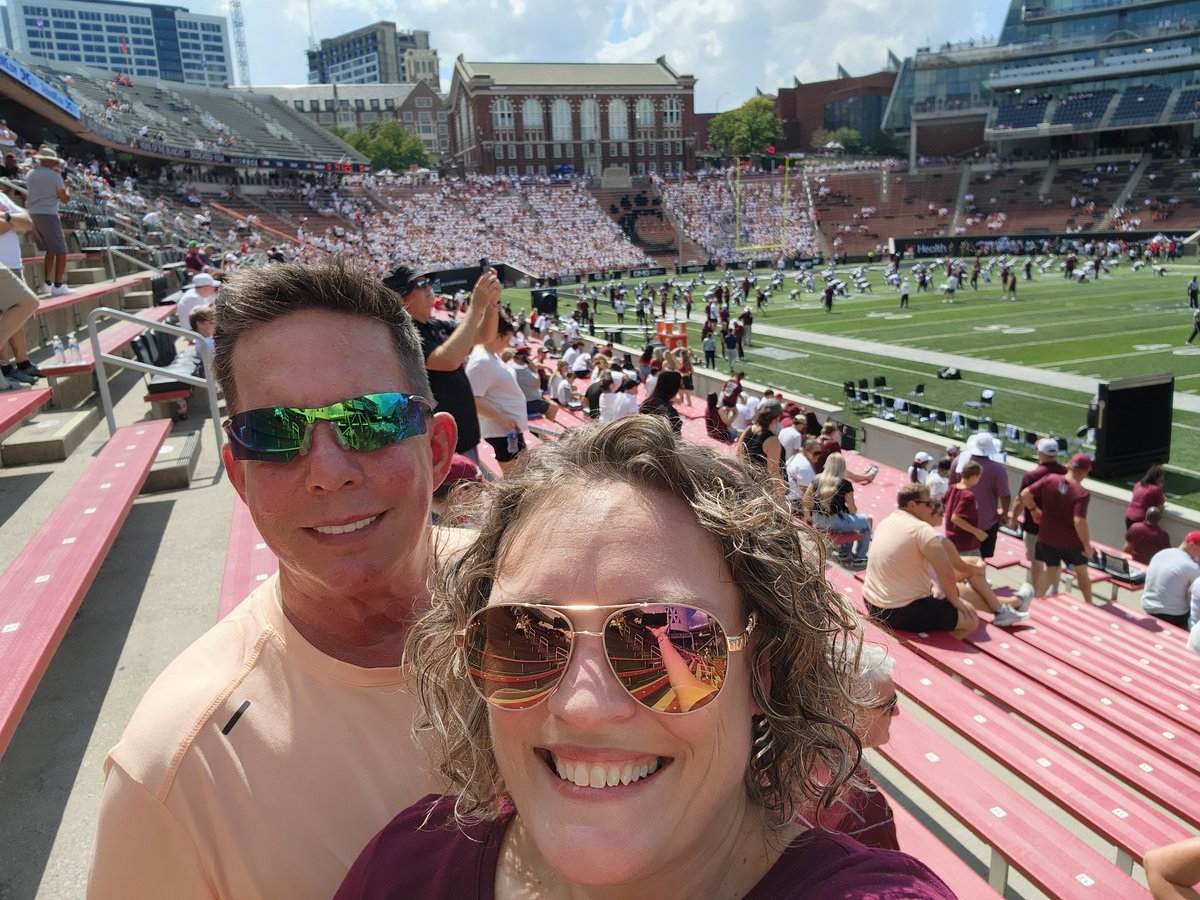 CincyFanInFla's tweet photo. #GoBigE!! #Bearcats https://t.co/XIPJd2ay4O