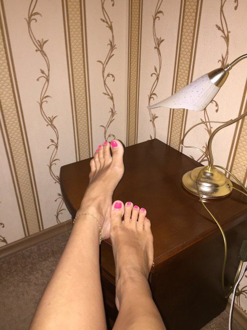 Do I have that kind of lovers? 🩵 https://t.co/Xj2NouoKMO