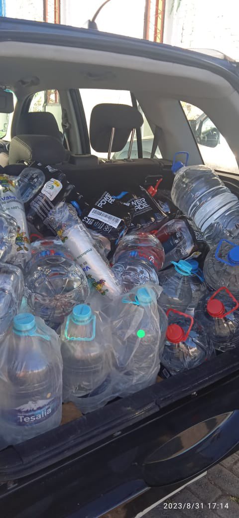 MiPuembo's tweet image. Contingente para esta emergencia. Agradecimientos especiales a todos los habitantes Del Valle de #Tumbaco por esa solidaridad para #Puembo 
Gracias a la organización de la #RedSOS  ,@NuestroValleEc #RescatemosCumbaya  y sus administradores con los q lógramos organizar y