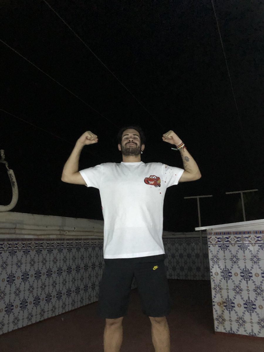Y cuando menos te lo esperas, estás sentada con tu pareja en el sofá, independizados y pensando en qué hacer de cenar para esta noche❤️‍🩹
Te amo Javi, lo conseguimos juju