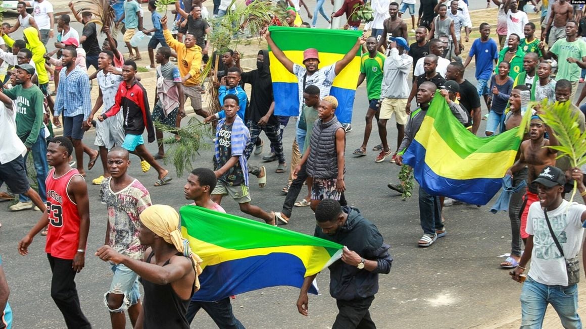 Gabon opposition calls for return to civilian rule

ow.ly/5GUm50PHa1j