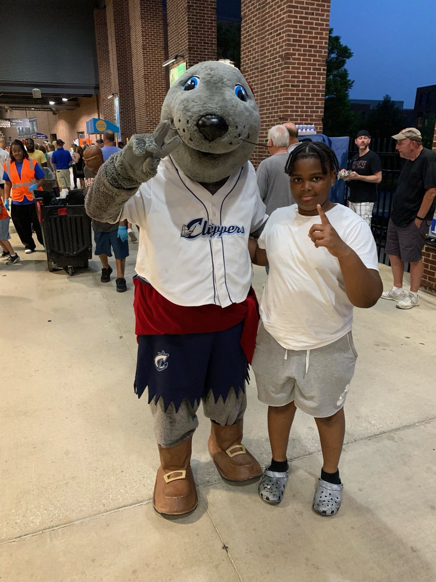 Don't miss out! Get your Clippers tickets today and have a fantastic time with your Little! bit.ly/clippers23 🤩⚾️ #ClippersTickets #CantWait #biggertogether