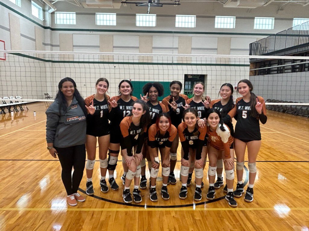 WTWhiteVB's tweet photo. Caddo Mills varsity tournament silver bracket consolation champs! Longhorns defeated Arlington Bowie and Richardson Berkner to take home the consolation championship! #Longhornswin https://t.co/L8X8huAjmP