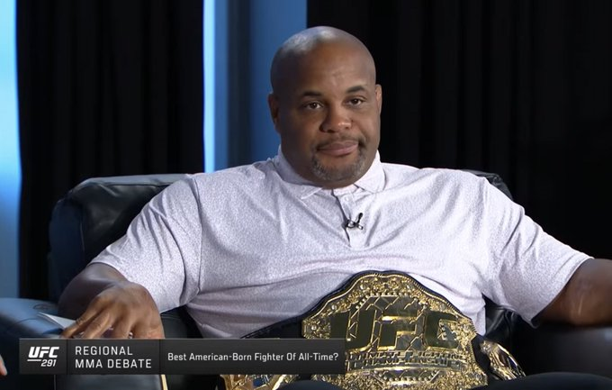 <a href="/ufc/">UFC</a>