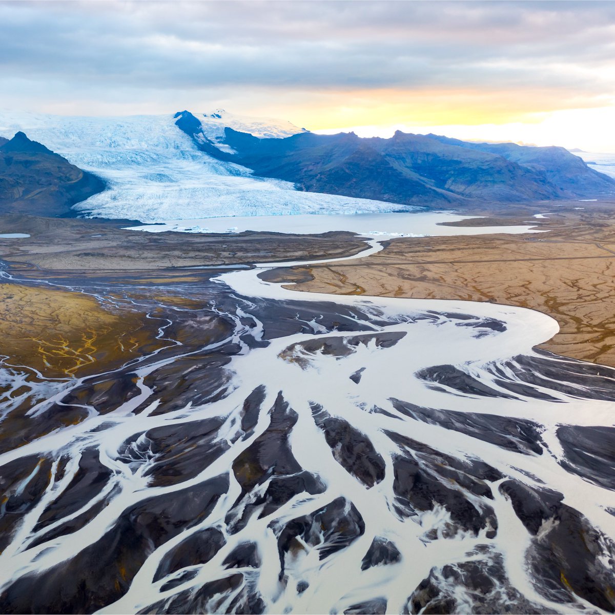 Chlouk's tweet image. Iceland 2023